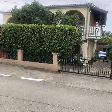 With Parking Space Pinezici, Krk - 15269 Vrh (Krk)