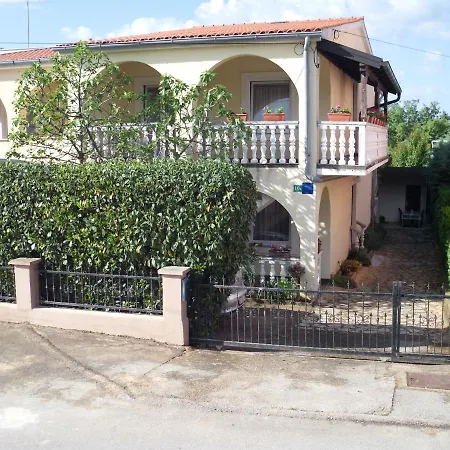 With Parking Space Pinezici, Krk - 15269 Apartment *