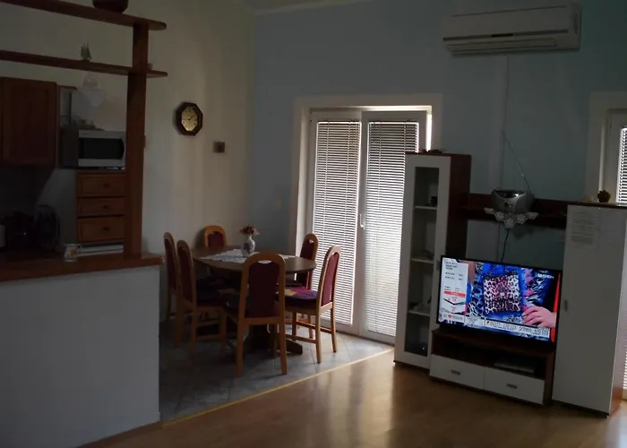 With Parking Space Pinezici, Krk - 15269 Apartamento Vrh (Krk)