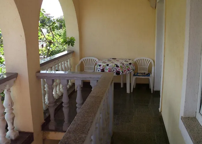 With Parking Space Pinezici, Krk - 15269 Vrh (Krk)