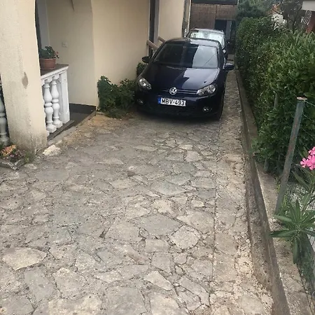 With Parking Space Pinezici, Krk - 15269 Lägenhet