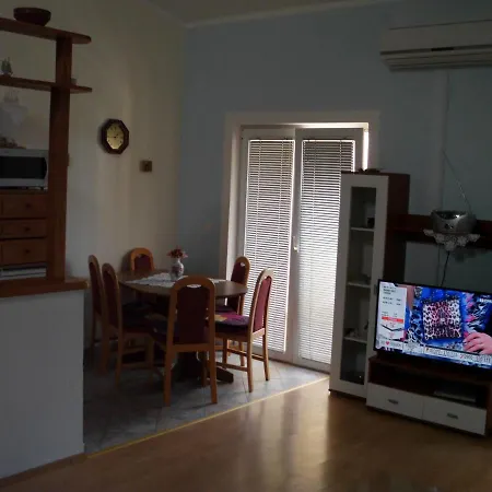 With Parking Space Pinezici, Krk - 15269 شقة Vrh (Krk)